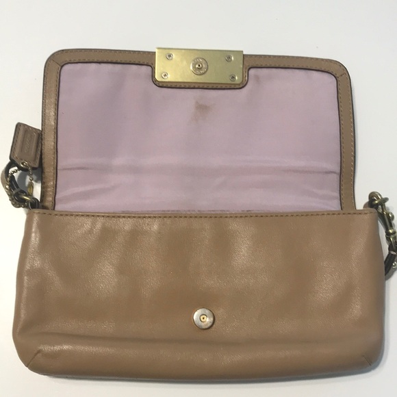 Coach clutch - Picture 4 of 4